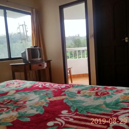 Hotel Poopada Munnar Esterno foto