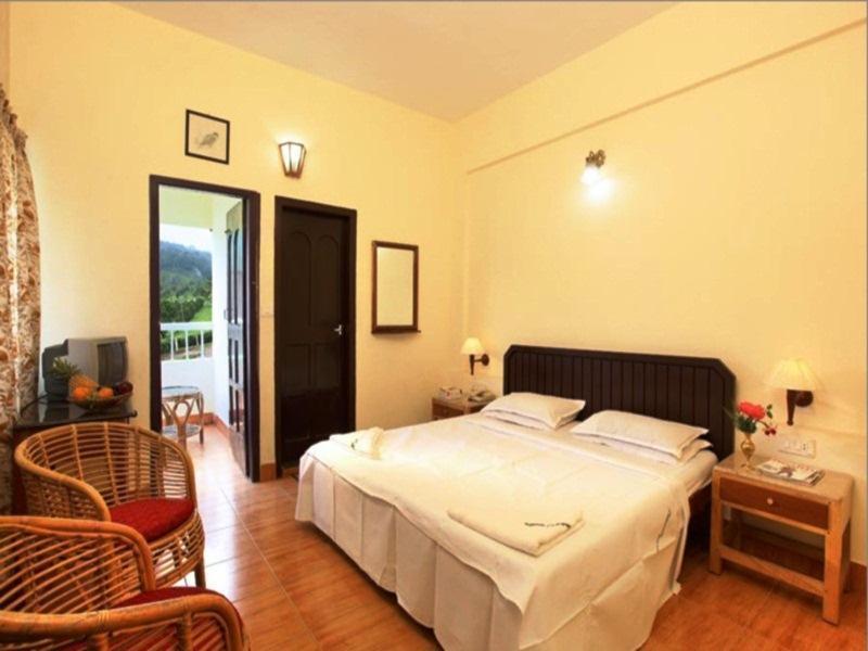 Hotel Poopada Munnar Esterno foto